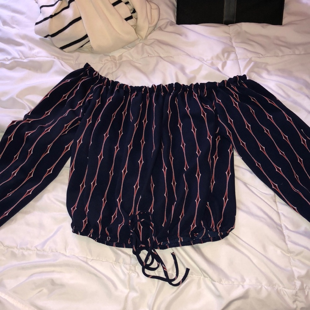 OFF SHOULDER